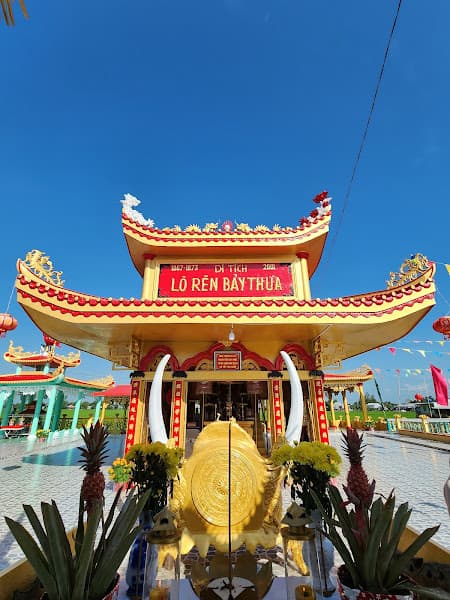 Dinh Sơn Trung - Đức Cố Quản Trần Văn Thành