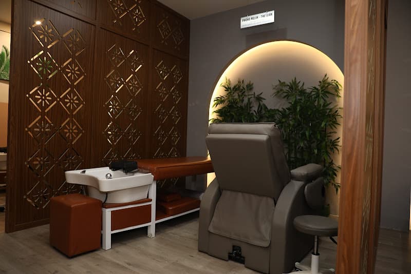 Hình ảnh Thế Giới Tóc Nam - NICE - Cắt Tóc Nam ,Ráy Tai ,Gội Đầu - 4