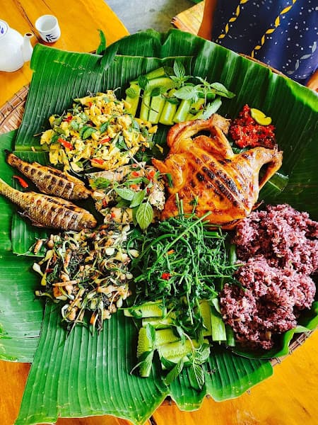 Hình ảnh Suối Bên Nhà - 2