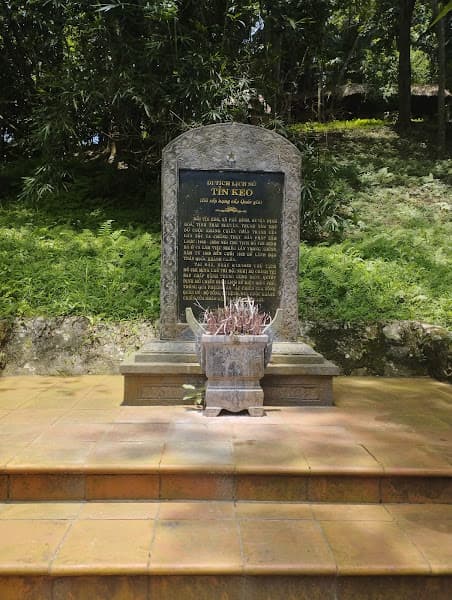 Hình ảnh Thác Khuôn Tát - 3