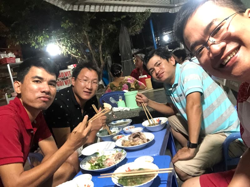 Hình ảnh Cháo Gỏi Vịt Lò Bom - 3