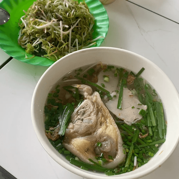 Hình ảnh Bún bò Huế Bà Tư - 4