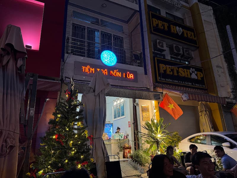 Tiệm Trà Bốn Mùa