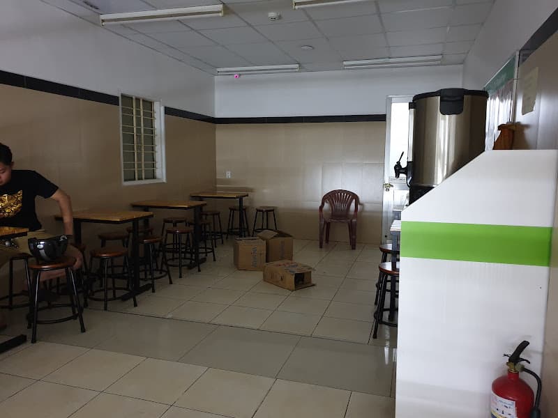 Hình ảnh FamilyMart 206 Xô Viết Nghệ Tĩnh - 3