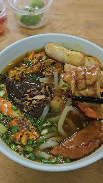 Hình ảnh Bánh Canh Cua Dì Bình - 28 Xóm Chiếu Q.4 - 3