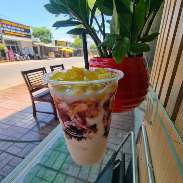 Hình ảnh Hè Phố Coffee - 4