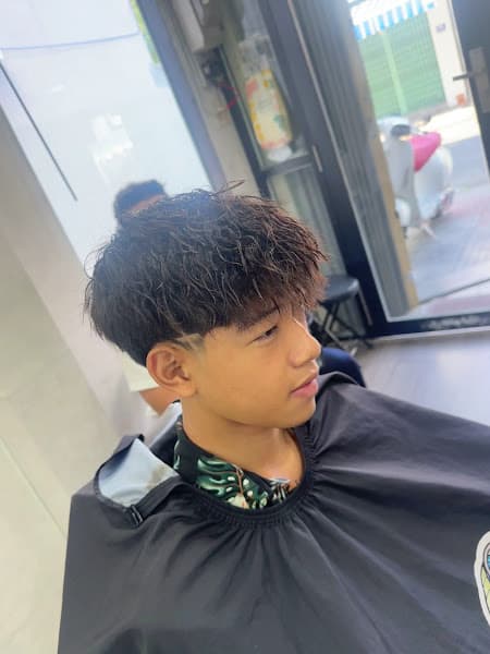 HuNi BarberHouse - Tiệm Cắt Tóc Nam Nha Trang