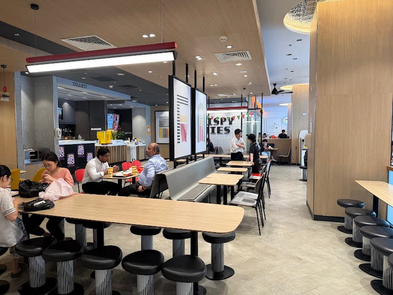 Hình ảnh McDonald's The Loop iPH - 3