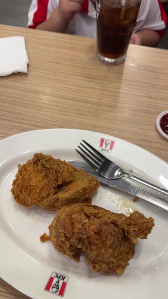 Hình ảnh KFC Lê Văn Quới - 3