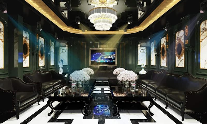 VINSTAR 89. Karaoke-Massage-Sky Bar