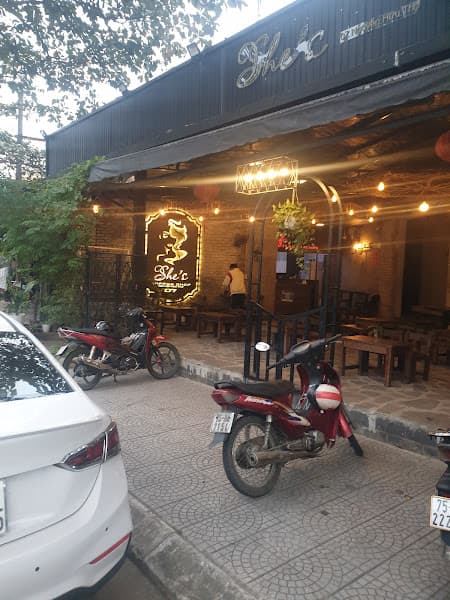 Hình ảnh She's - Coffee is a good answer - 2