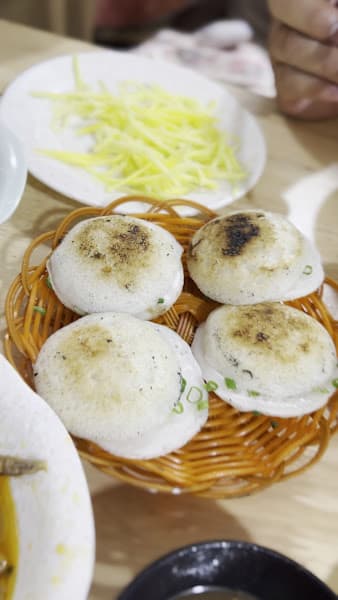 Hình ảnh Bánh Căn Tám - 3