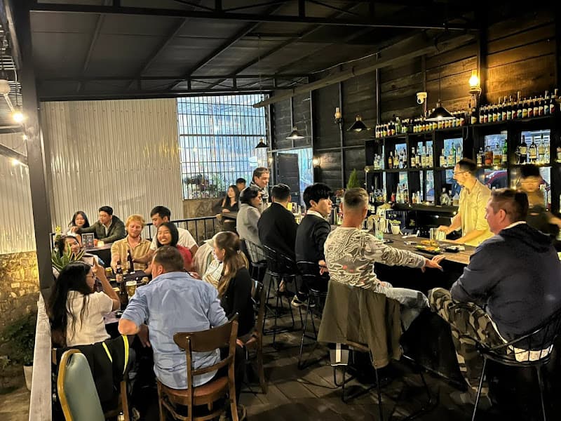 Ảnh bìa Pleiku Balcony - Cocktails, Craft Beer & Restaurant