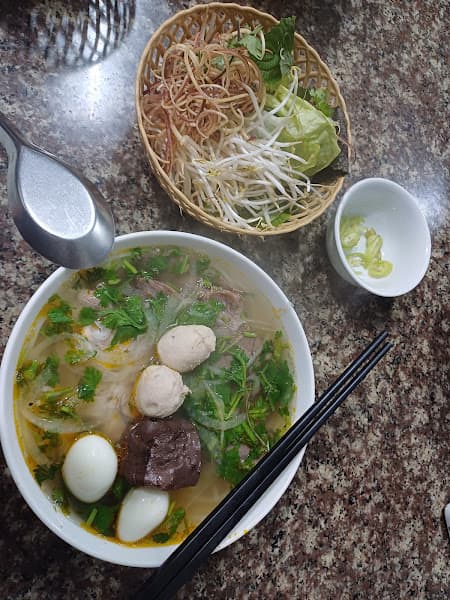 Hình ảnh Bún Bò Huế Gia Truyền Bà Bích - 3