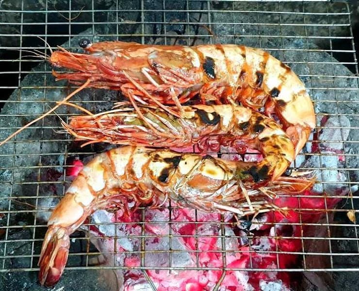 Hình ảnh Lối vào ngõ sau Quán Hồng Sinh - Biển Mỹ Khê Quảng Ngãi - 2