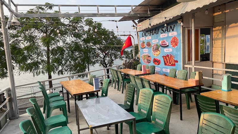 Ốc - Hải Sản - Bên Hồ Quán