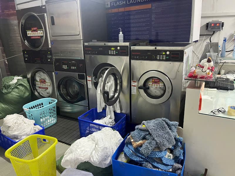 Hình ảnh FLASH Giặt Sấy | Giặt Ủi | Laundry service - 9