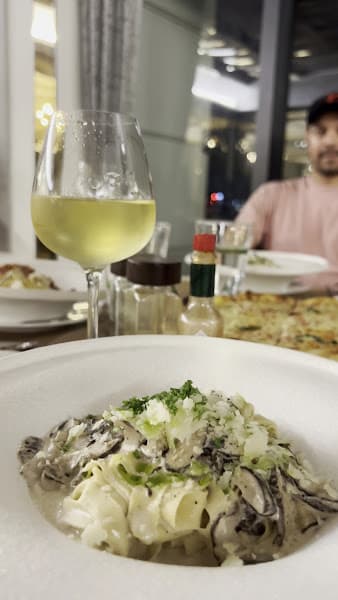 Hình ảnh Accogliente Restaurant - 3