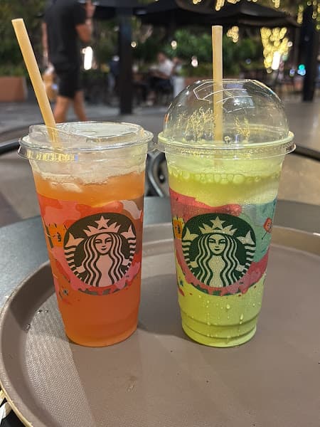 Hình ảnh Starbucks Coffee Beachfront - 3