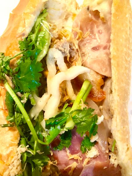 Hình ảnh Bánh Mì Hiền - 2