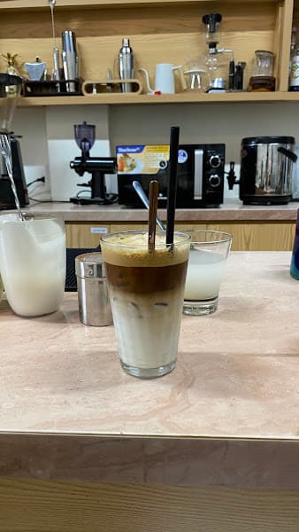Hình ảnh HARU COFFEE MÈO VẠC - 3
