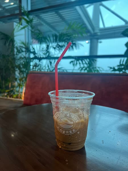 Hình ảnh Highlands Coffee Phu Bai Airport 2 - 2