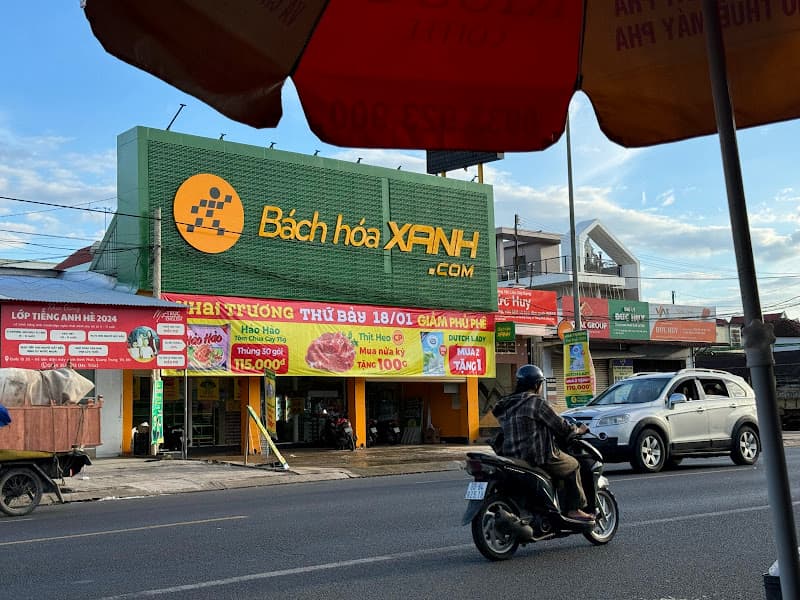 Hình ảnh Siêu Thị Bách Hoá Xanh Quang Trung - 2