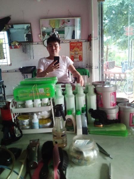 Hình ảnh HỚT TÓC VŨ KHANH - 2