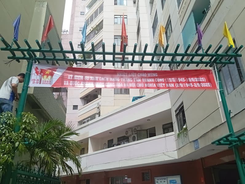 Ảnh bìa Nhà Yến Trường Xuân 1 - Q.4 Tp. HCM