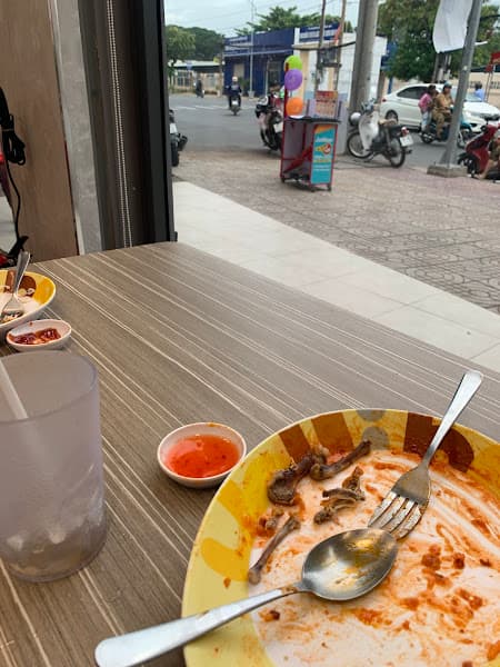 Hình ảnh Jollibee Nguyễn Sinh Sắc - 2