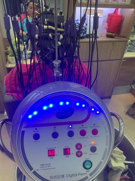 Hình ảnh Hair Salon Nhiệm - 5