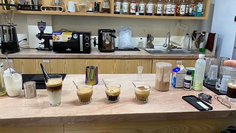 HARU COFFEE MÈO VẠC