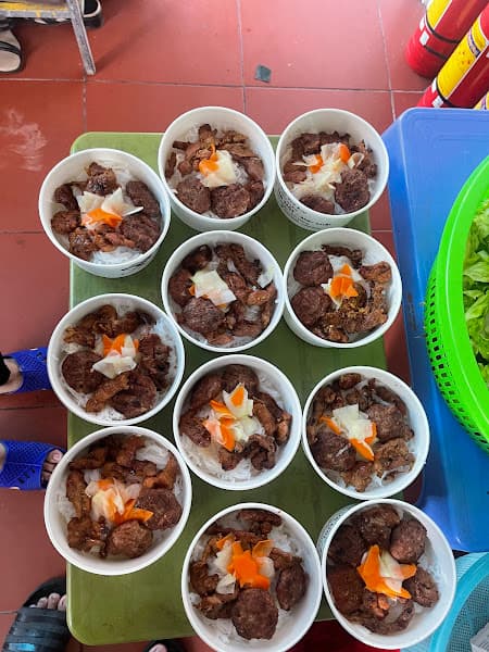 Hình ảnh Cơm gia đình - Cơm tự chọn - Bún chả Hà Nội - 5