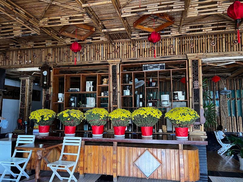 Cafe Đắng Trần Hưng Đạo