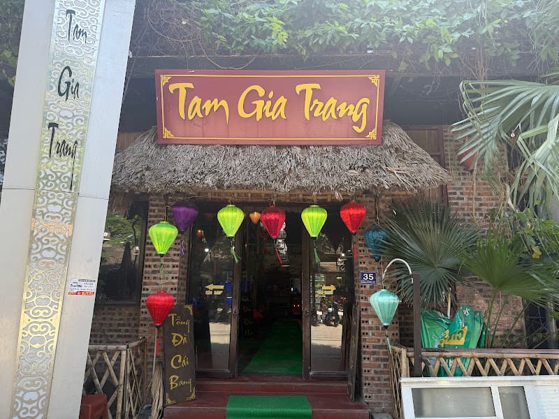 Nhà hàng Tam Gia Trang