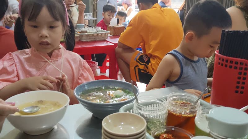 Hình ảnh QUÁN BẾP NHÀ 61 THÁP BÀ: bánh canh tôm tít + hải sản - 3