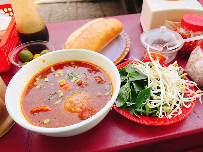 Ảnh bìa Bò Kho - Xíu Mại