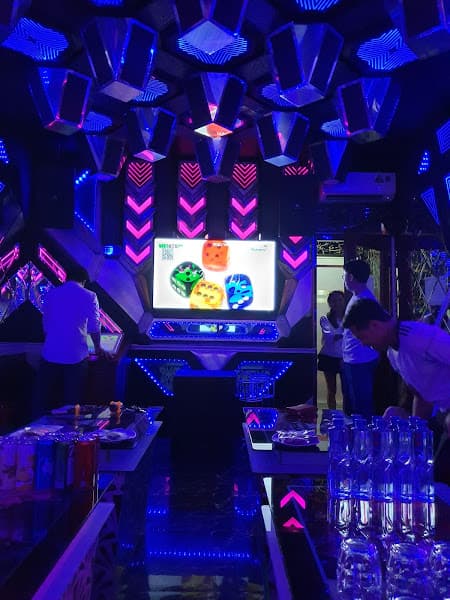 Hình ảnh Karaoke Diamond Sky CPR - 2