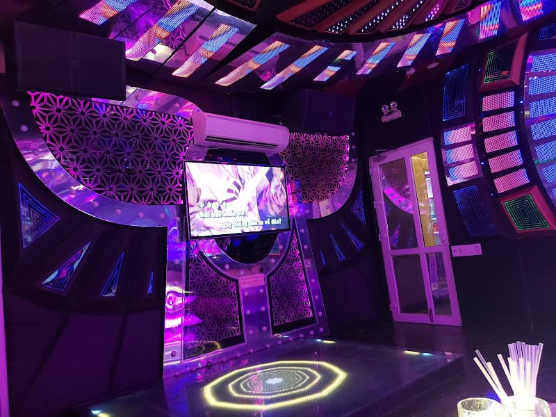 Ảnh bìa Karaoke Weekend