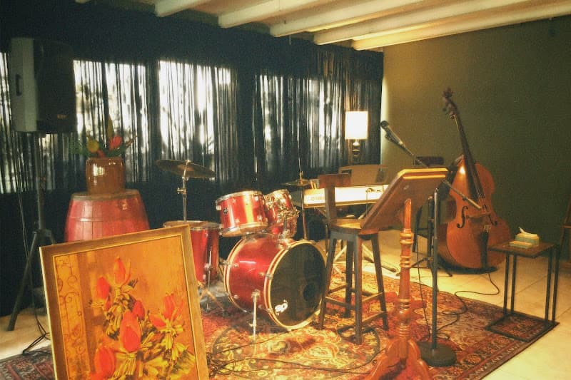 Ảnh bìa Sài Gòn Đậm Đắng