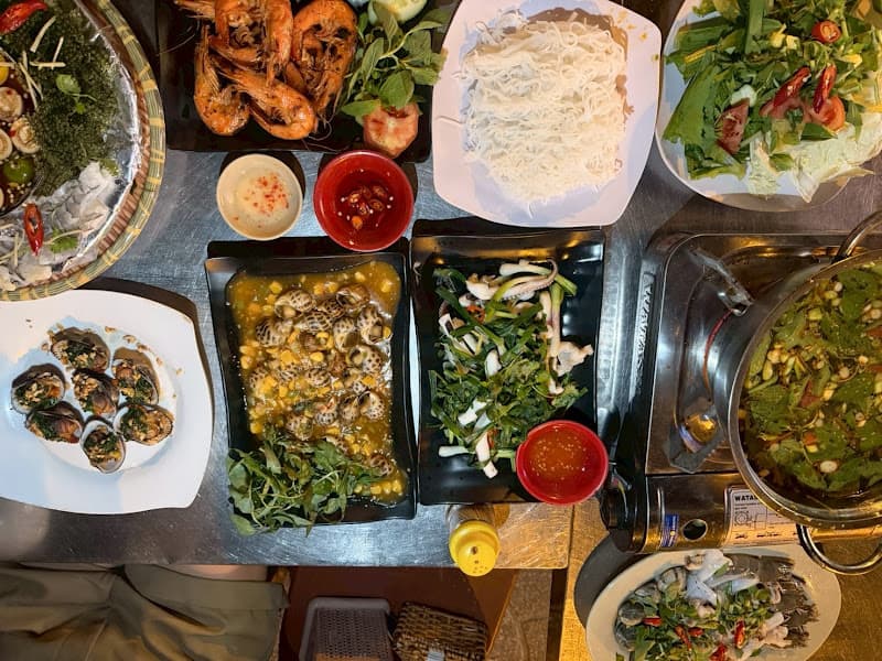 Hình ảnh Hải sản Địa Phương Vien Ho - Local seafood restaurant - 3