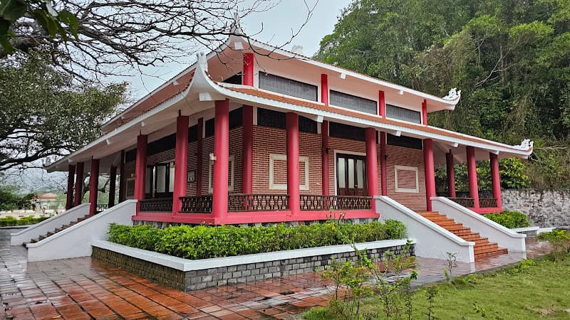 Hình ảnh Khu Di tích Lưu niệm Bác Hồ - 3