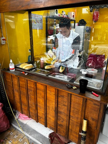 Hình ảnh Bánh Mì Xiên Nướng Huy Mùi - 3