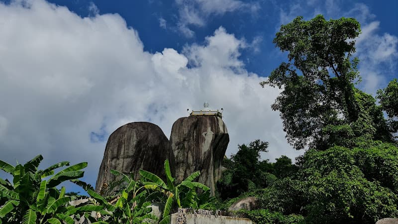 Hình ảnh Đá Ba Chồng - 5