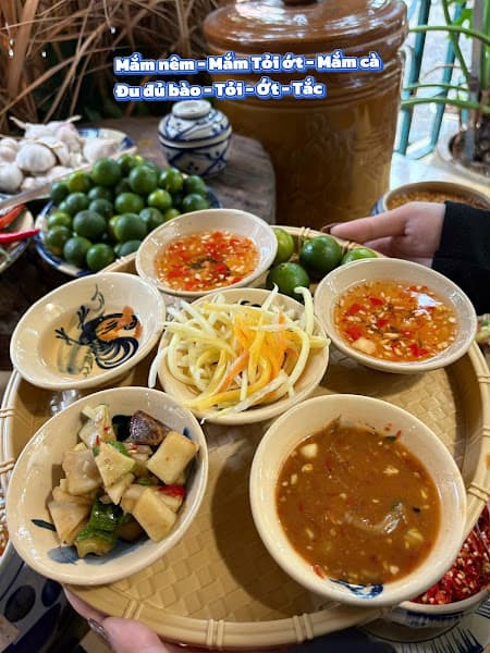 Hình ảnh Ba Tui - Bánh Ướt Chồng Dĩa BMT - 3