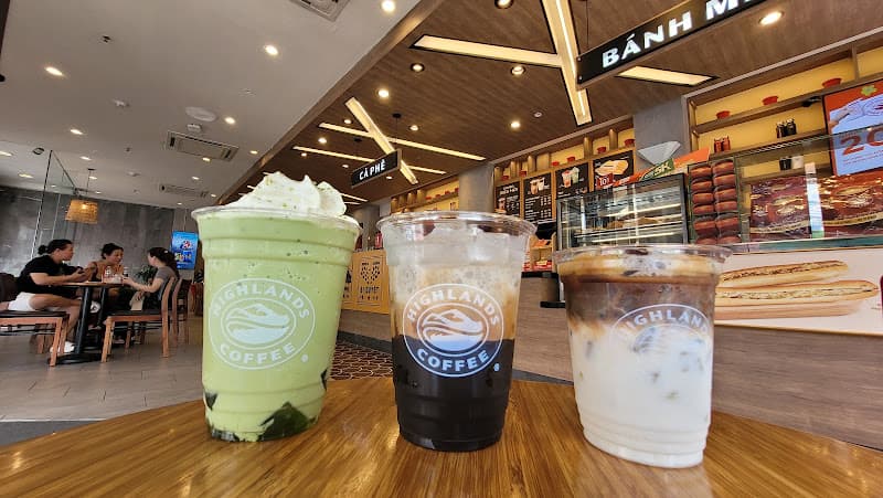 Hình ảnh Highlands Coffee 203 Ong Ich Khiem DN - 3