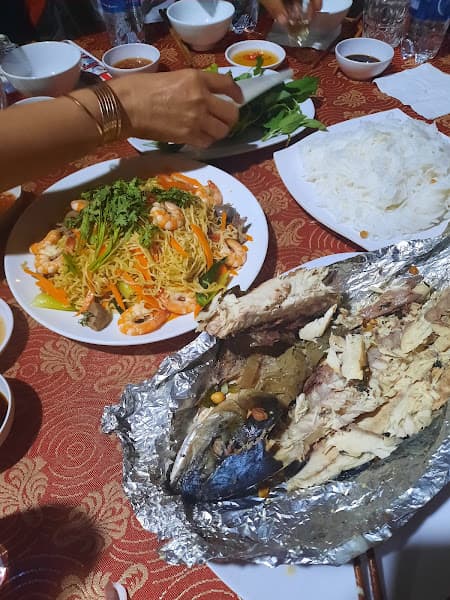 Nhà Hàng Vinh Quang