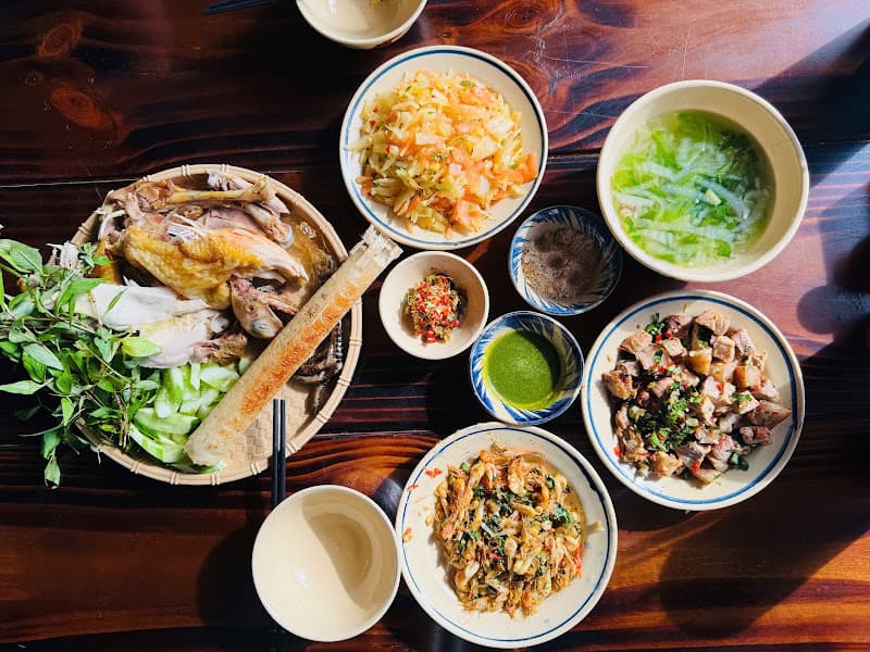 Hình ảnh Quán cơm Nhin -quán cơm đồng bào - 2