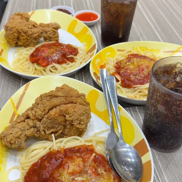 Hình ảnh Jollibee Nguyễn Văn Cừ - 2