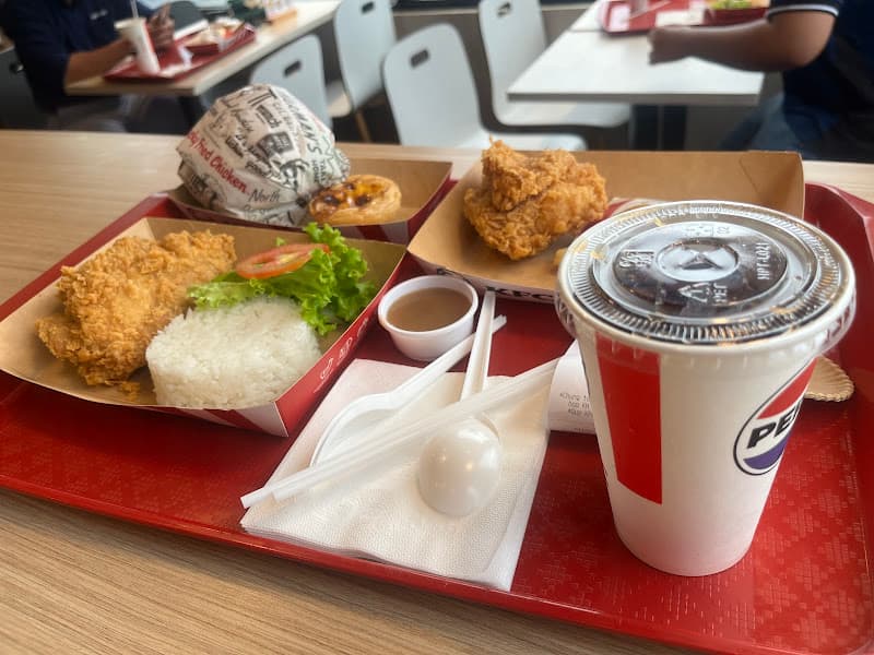 Hình ảnh KFC Cách Mạng Tháng Tám - 2